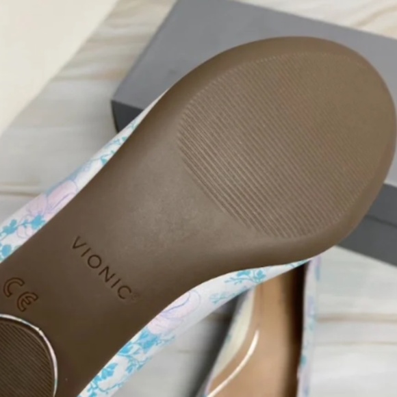NWT Vionic Callisto Ballet Flats in Pastel Florals - size 6 - Picture 6 of 6